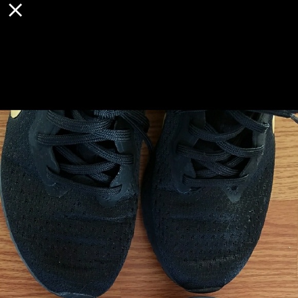 SOLD! Womens Nike Odyssey React - Picture 6 of 8